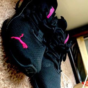 Puma shoes women’s